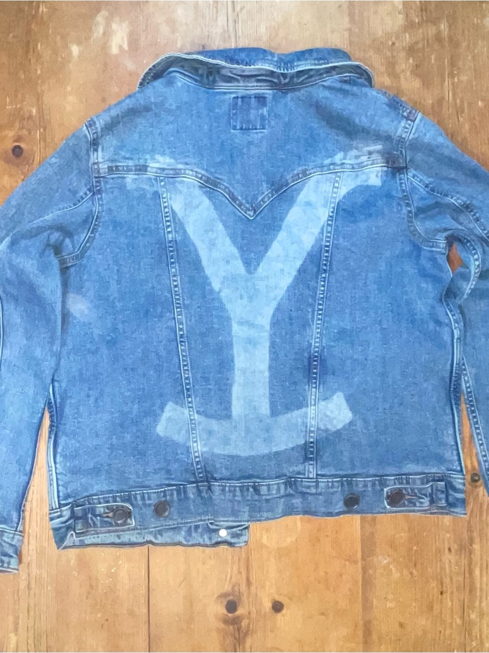 NWT Wrangler x Yellowstone Limited Edition Men’s Denim Jacket Large Western